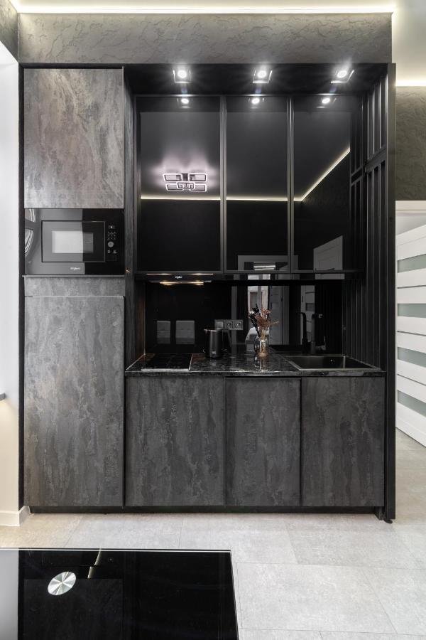 Two Bedrooms 13 Shpytalna Street Лвив Екстериор снимка