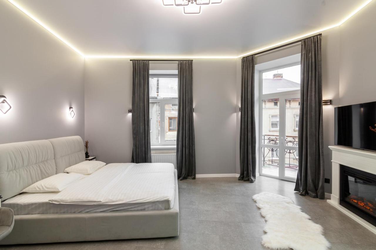 Two Bedrooms 13 Shpytalna Street Лвив Екстериор снимка